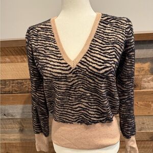 Astr Tiger Pattern V-Neck Sweater - Black and Tan